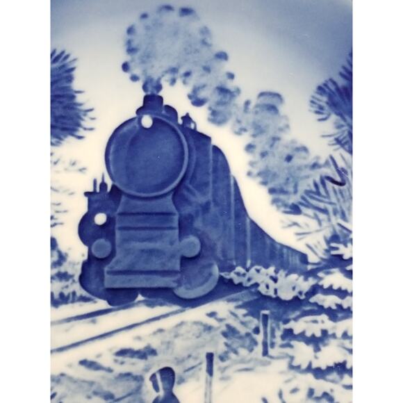 Royal Copenhagen Going Home for Christmas 1973 Plate Porcelain Denmark Vintage - Picture 4 of 12